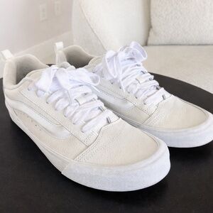 Vans Unisex Knu Skool Classic White Sneakers - Size 9.5 Woman’s